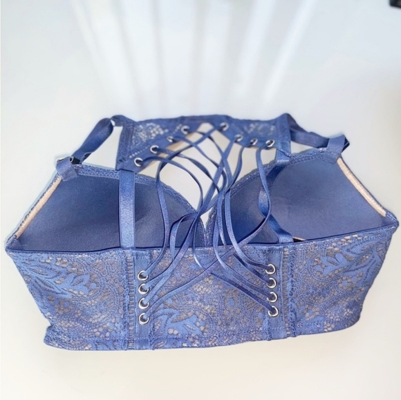 Victoria’s Secret ✦ Slumber Bra Front Closure ✦ Lace-Up Push-Up Chantilly Lace - Picture 6 of 9